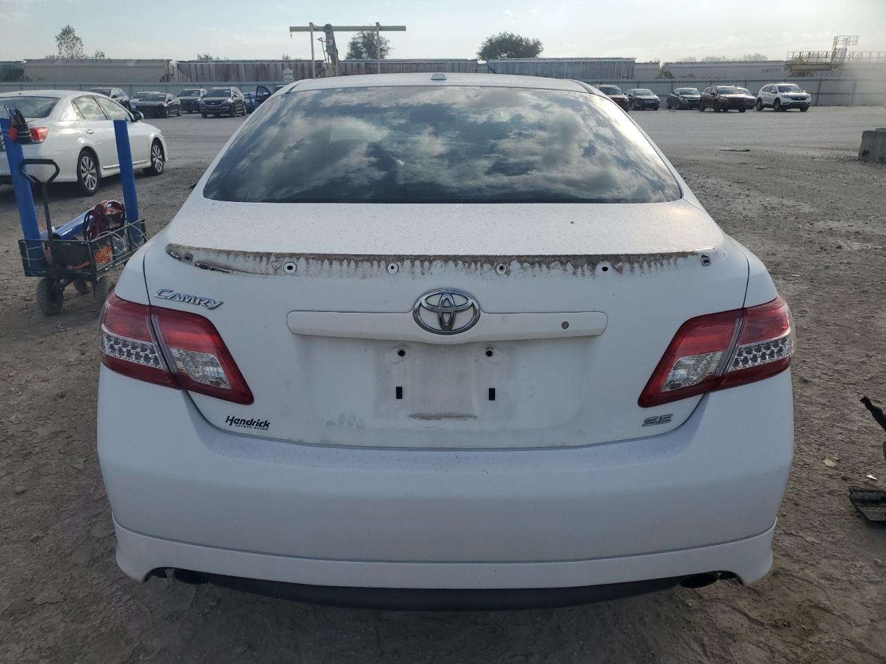 2010 Toyota Camry Base VIN: 4T1BF3EK2AU556237 Lot: 85526015