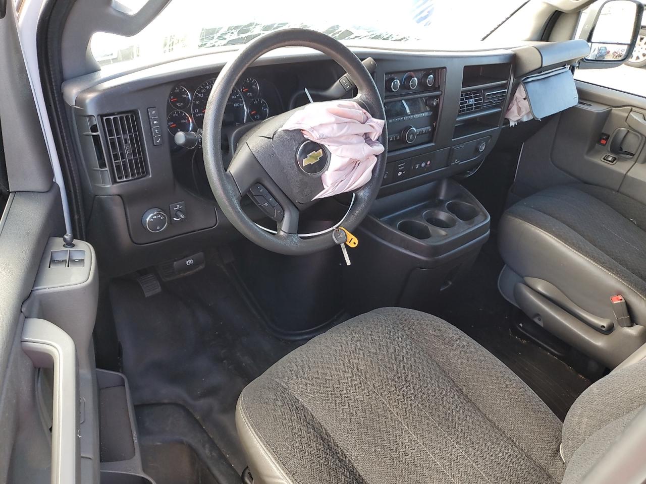 2020 Chevrolet Express G2500 VIN: 1GCWGAFG0L1266357 Lot: 85500845