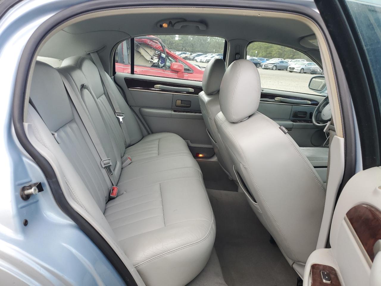 2006 Lincoln Town Car Signature VIN: 1LNHM81V76Y620625 Lot: 84635005