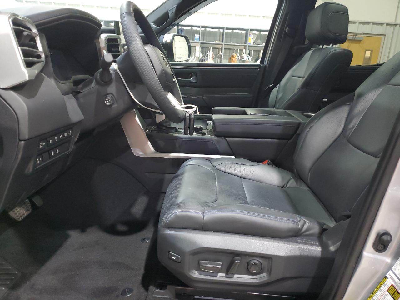 2025 Toyota Tundra Crewmax Platinum VIN: 5TFNA5DB9SX317698 Lot: 84745005