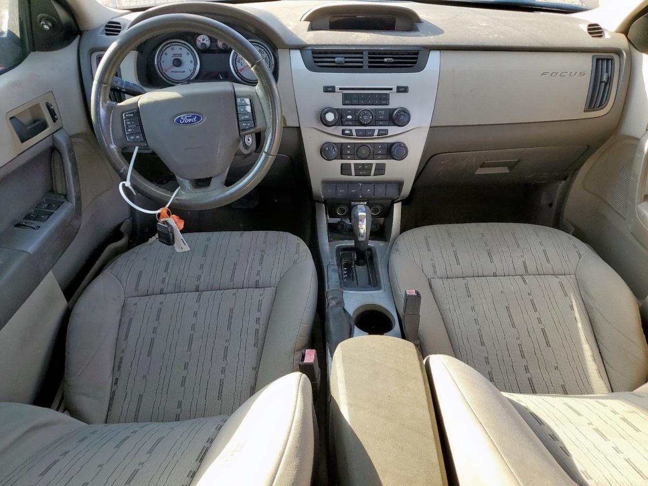 2010 Ford Focus Se VIN: 1FAHP3FN5AW130394 Lot: 82203185