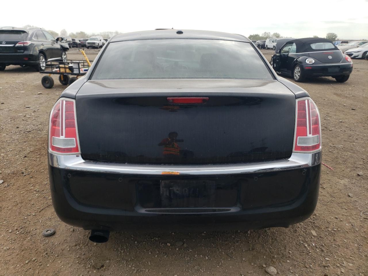 2013 Chrysler 300C VIN: 2C3CCAKTXDH635492 Lot: 82456325