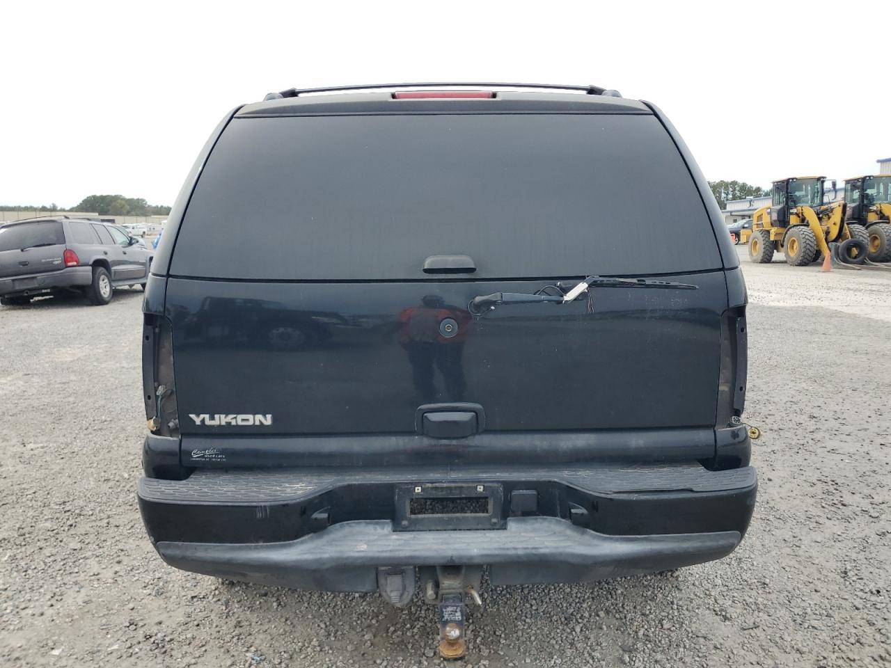 2006 GMC Yukon Denali VIN: 1GKEK63U66J132799 Lot: 81928685