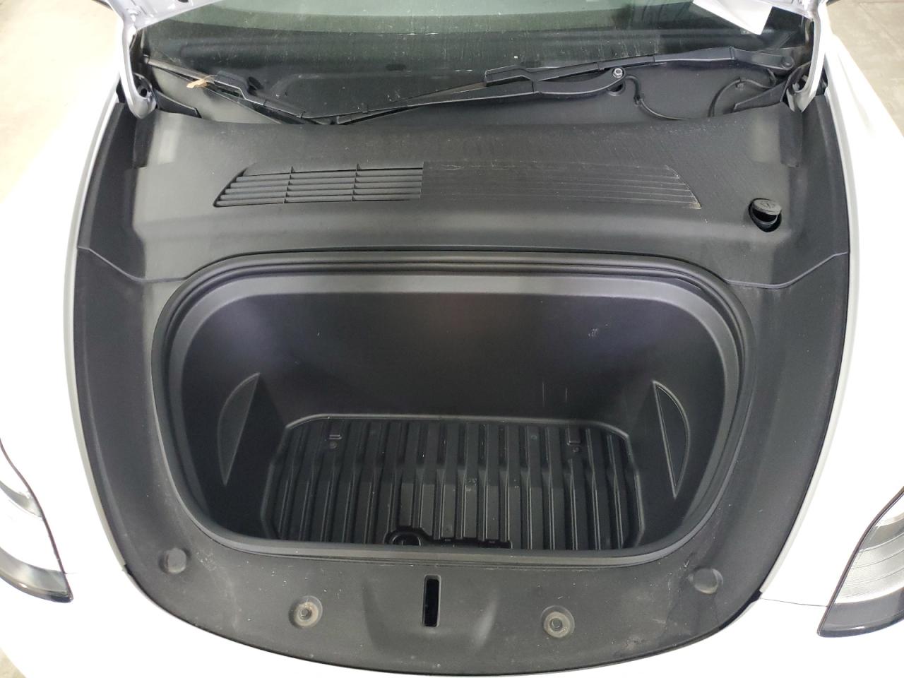 2020 Tesla Model Y VIN: 5YJYGDEF2LF001546 Lot: 86153985