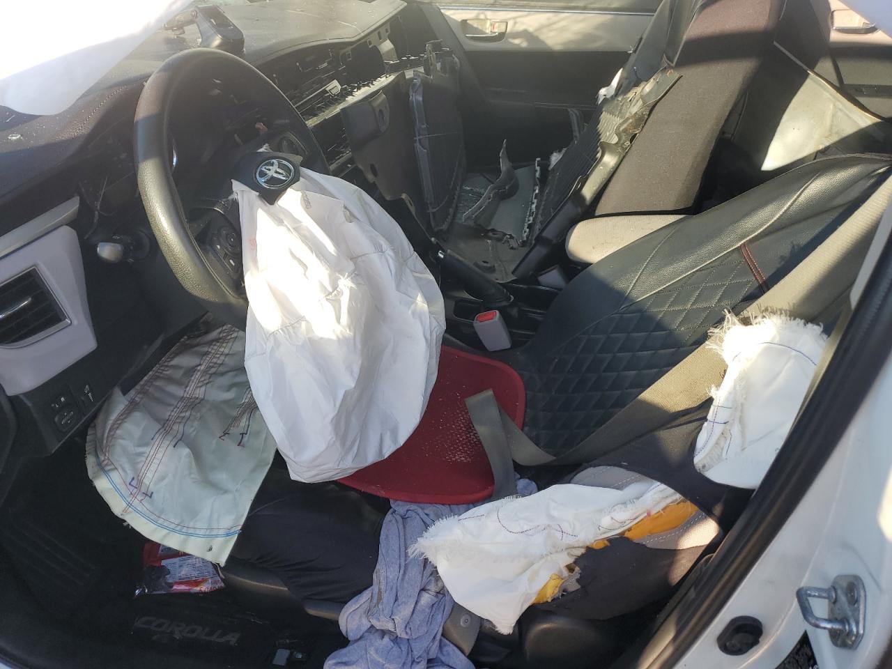 2014 Toyota Corolla L VIN: 5YFBURHE7EP022592 Lot: 84658255