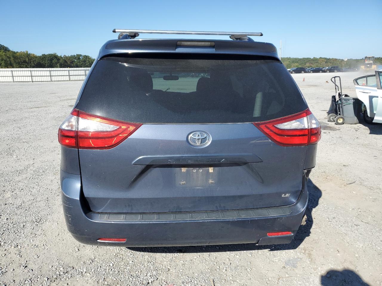 2015 Toyota Sienna Le VIN: 5TDKK3DC1FS602128 Lot: 81999585