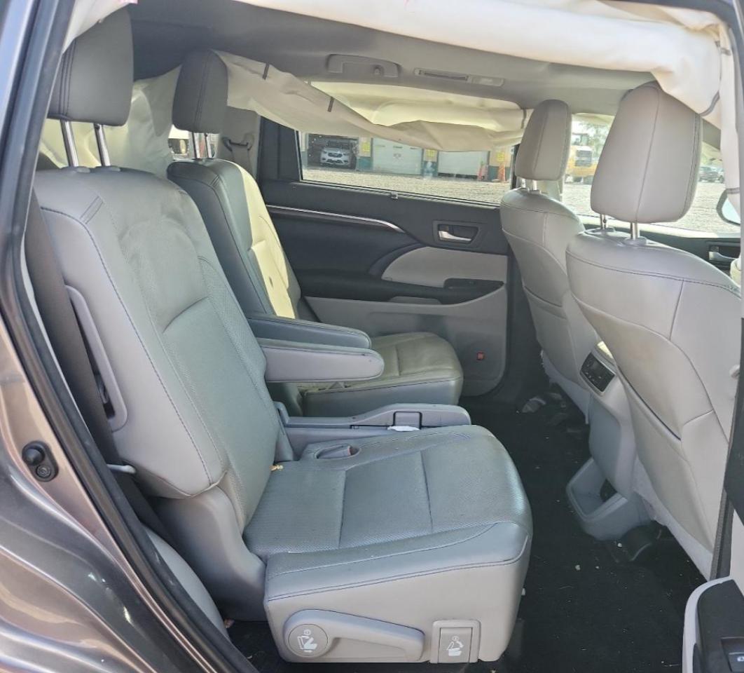 2016 Toyota Highlander Limited VIN: 5TDDKRFH2GS229865 Lot: 81991725