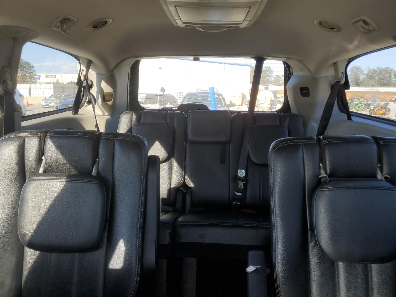 2014 Chrysler Town & Country Touring VIN: 2C4RC1BGXER348769 Lot: 89876685