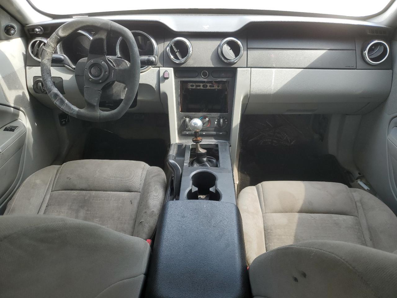 2006 Ford Mustang VIN: 1ZVFT80N965173844 Lot: 84617025