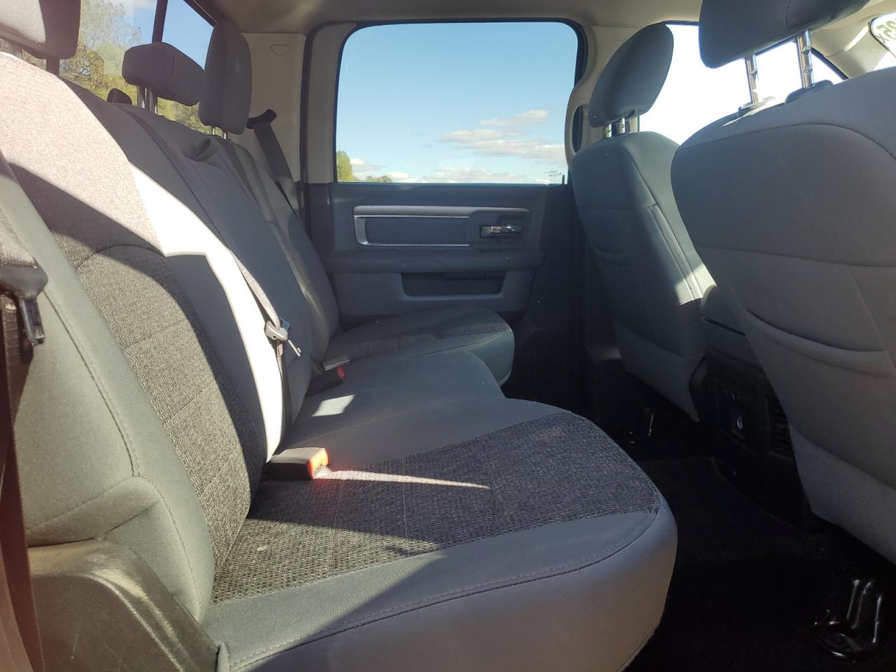 2017 Ram 1500 Slt VIN: 3C6RR7LT9HG688087 Lot: 85373835