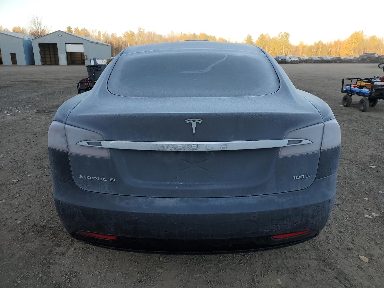 2017 Tesla Model S VIN: 5YJSA1E24HF214458 Lot: 89883625