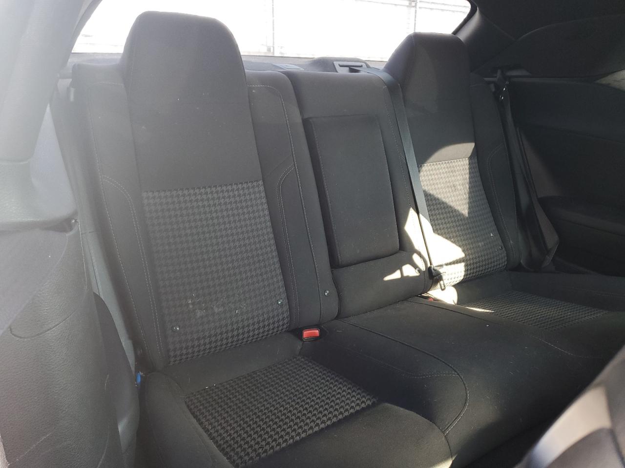 2015 Dodge Challenger Sxt VIN: 2C3CDZAGXFH744490 Lot: 90978455