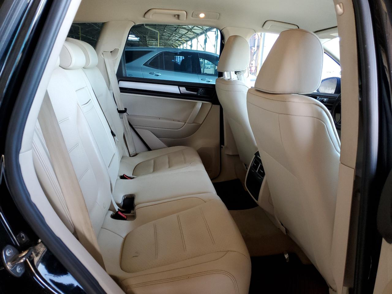 2011 Volkswagen Touareg V6 VIN: WVGFF9BP3BD007085 Lot: 85376865