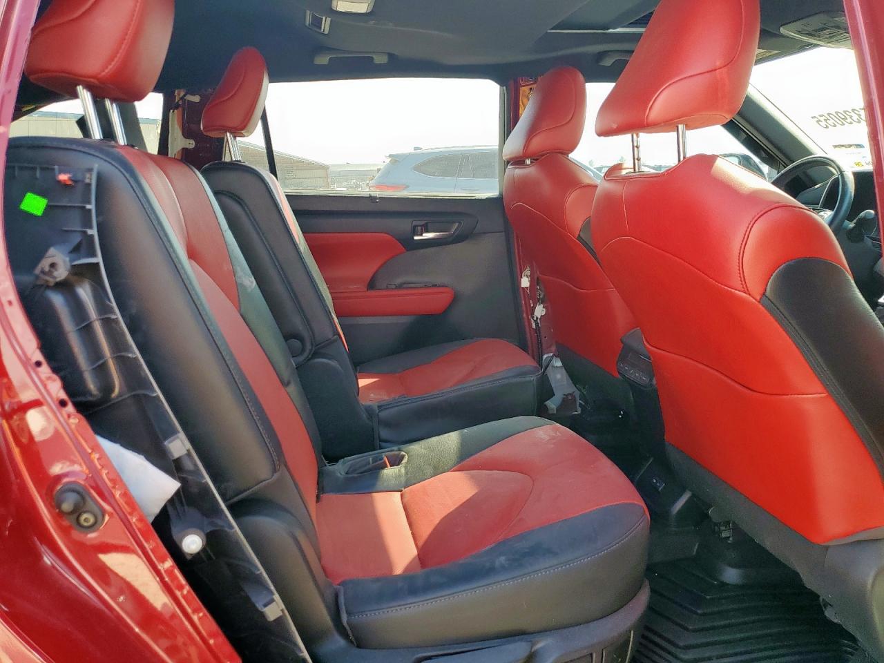 2022 Toyota Highlander Xse VIN: 5TDLZRAHXNS110215 Lot: 85339055