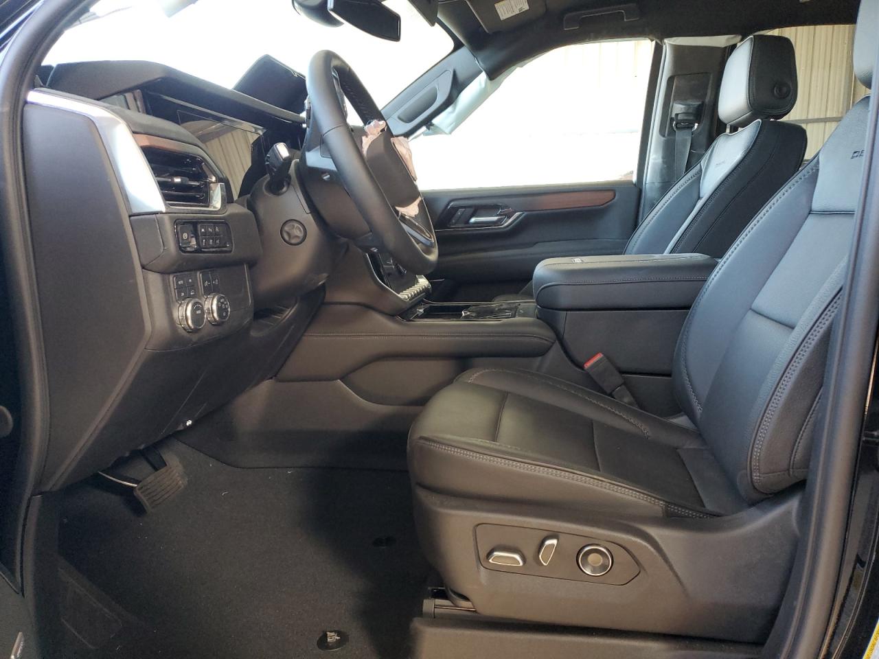 2025 GMC Yukon Xl Denali VIN: 1GKS2JRL2SR328965 Lot: 86893125
