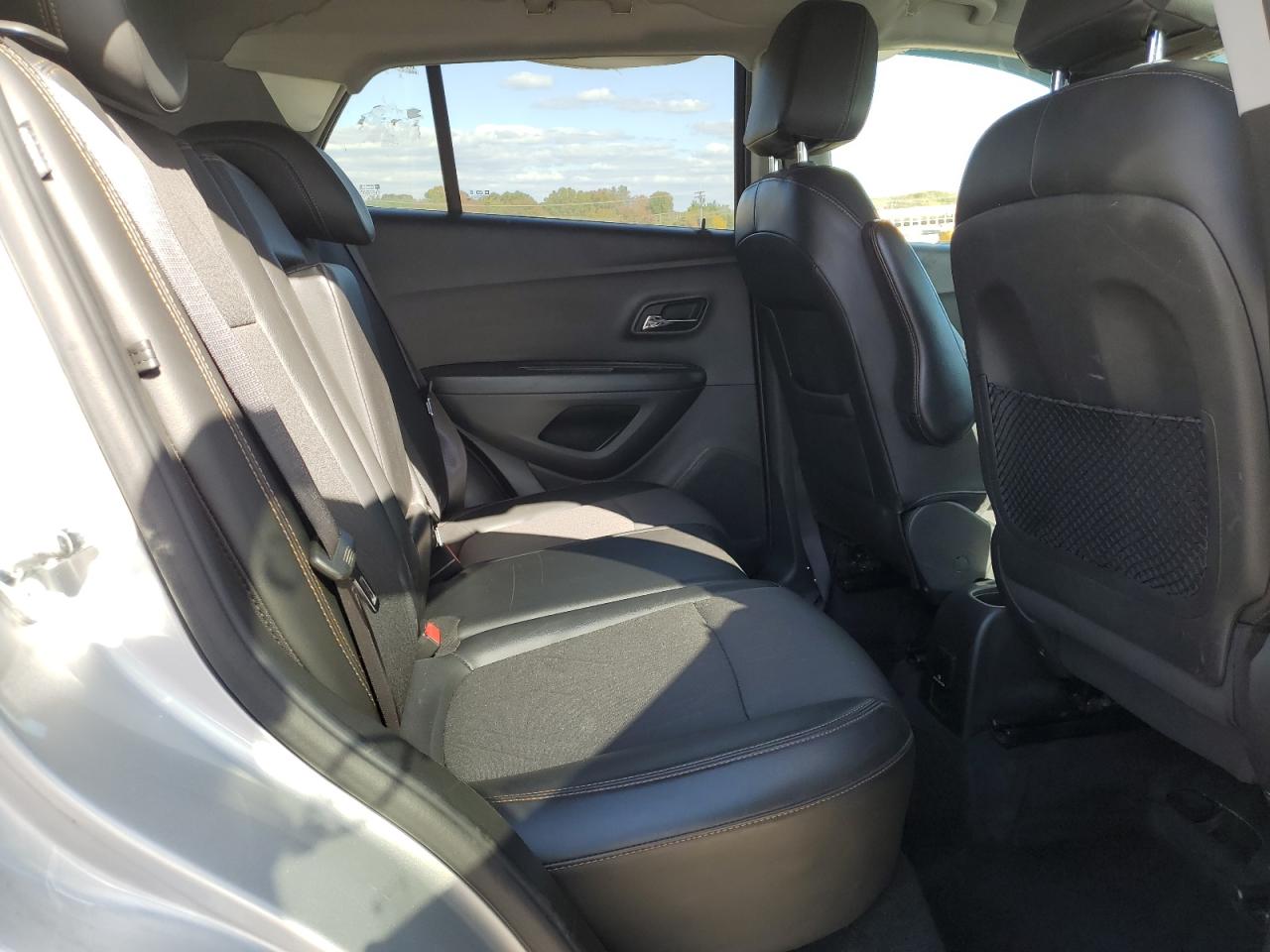 2019 Chevrolet Trax 1Lt VIN: KL7CJPSB5KB756588 Lot: 82718435