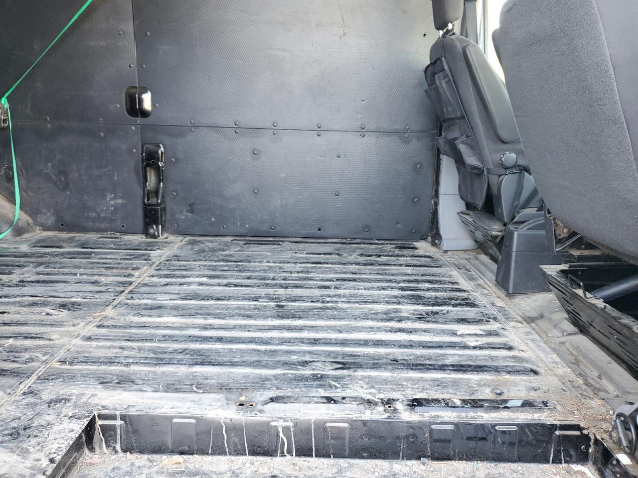 2018 Ford Transit T-250 VIN: 1FTYR3XG1JKA82825 Lot: 81981975