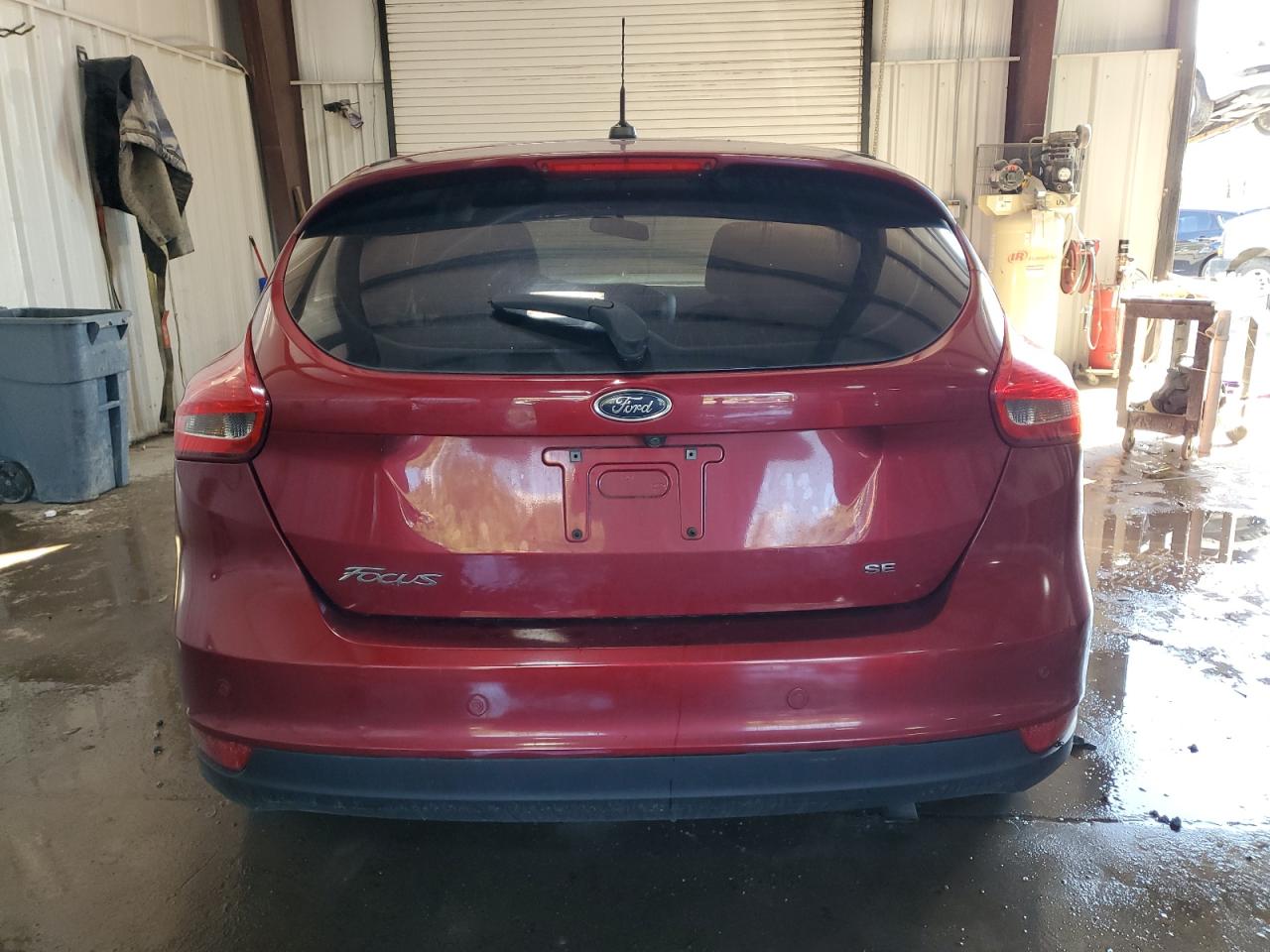 2016 Ford Focus Se VIN: 1FADP3K24GL394324 Lot: 84455205