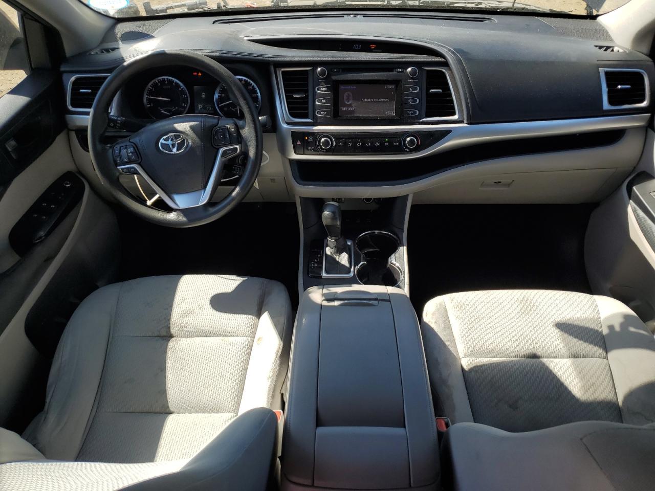 2015 Toyota Highlander Le VIN: 5TDBKRFH0FS172491 Lot: 84443995