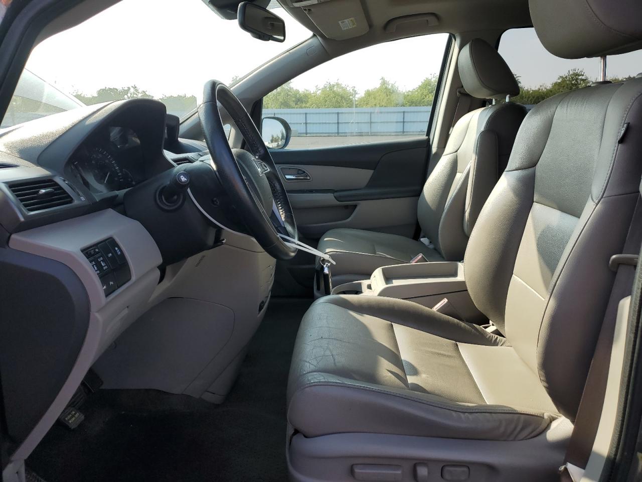 2015 Honda Odyssey Touring VIN: 5FNRL5H98FB072802 Lot: 87123835