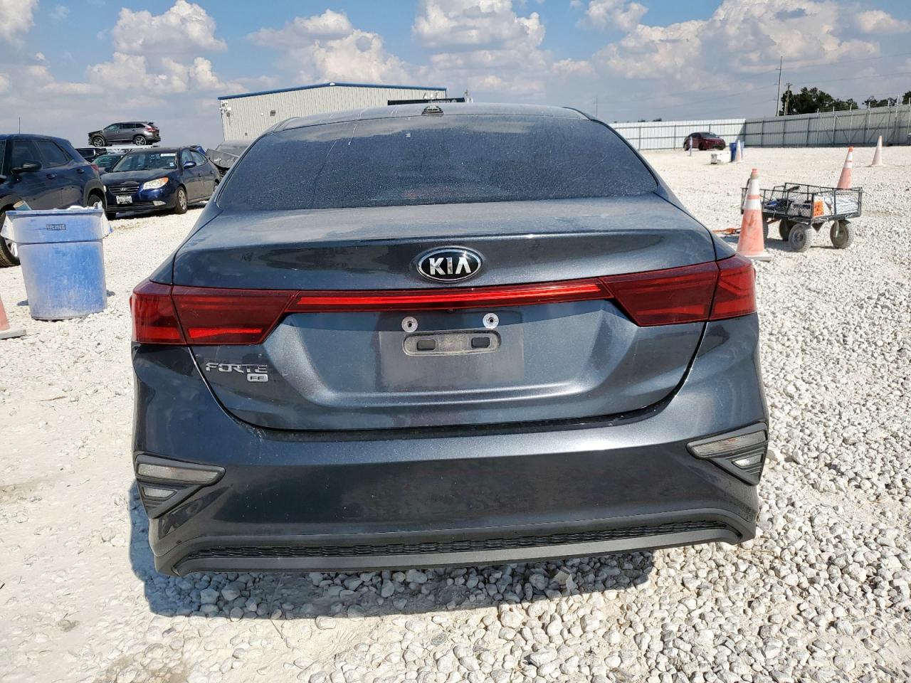 2021 Kia Forte Fe VIN: 3KPF24AD2ME290817 Lot: 85188315
