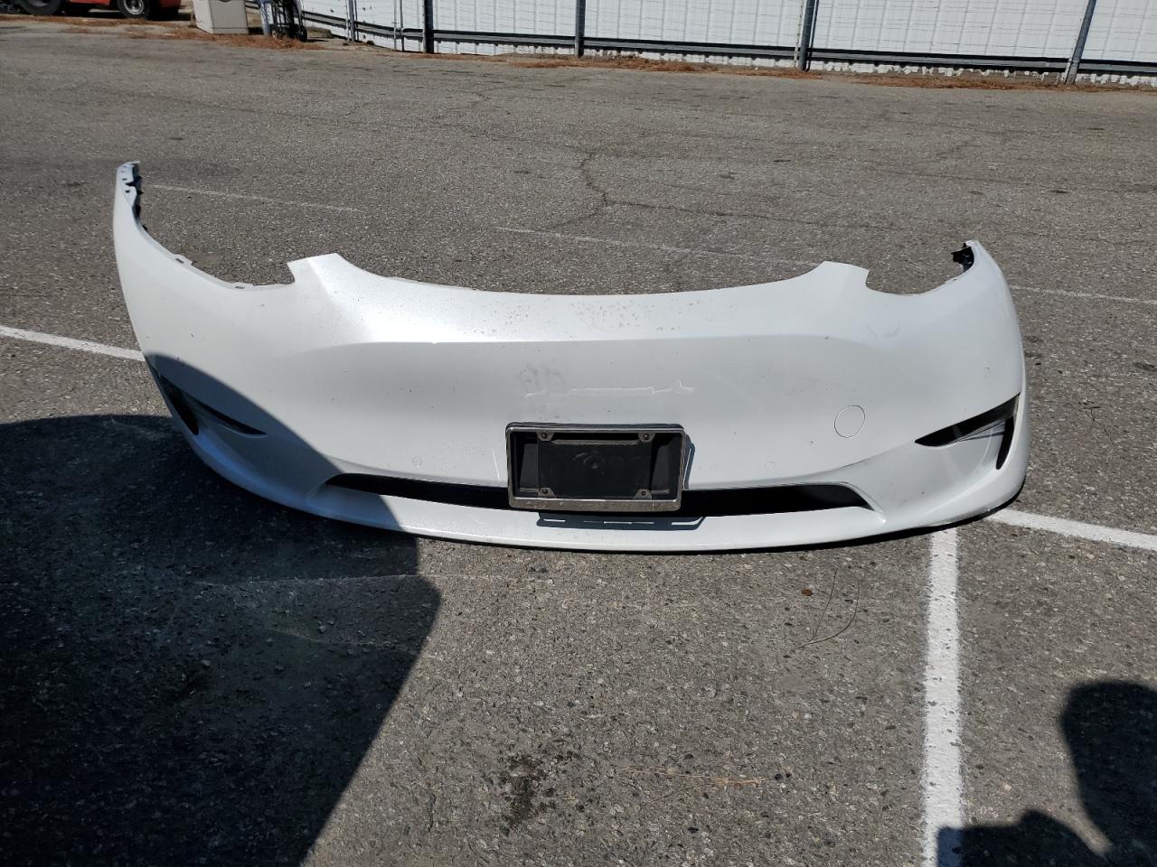 2021 Tesla Model Y VIN: 5YJYGAEE2MF157531 Lot: 85905655