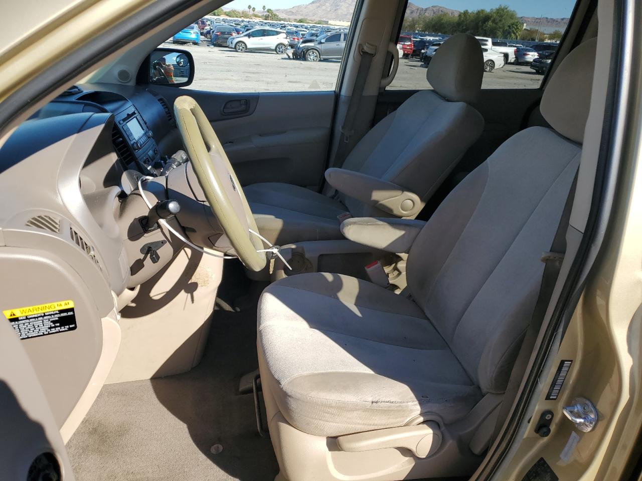 2010 Kia Sedona Lx VIN: KNDMG4C32A6360945 Lot: 84428975