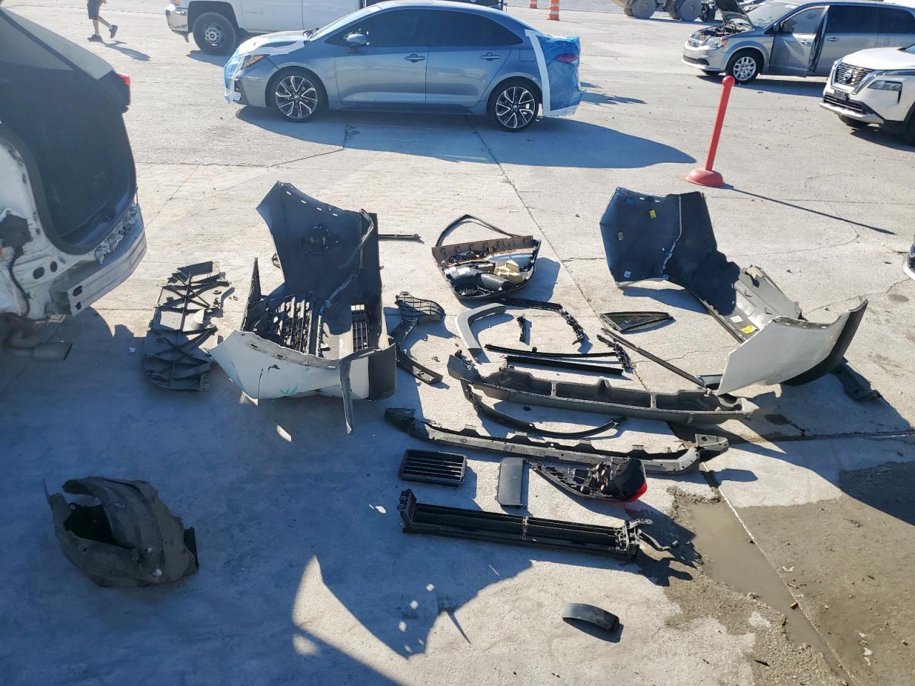 2020 Toyota Rav4 Xle VIN: 2T3RWRFV9LW085515 Lot: 86170285
