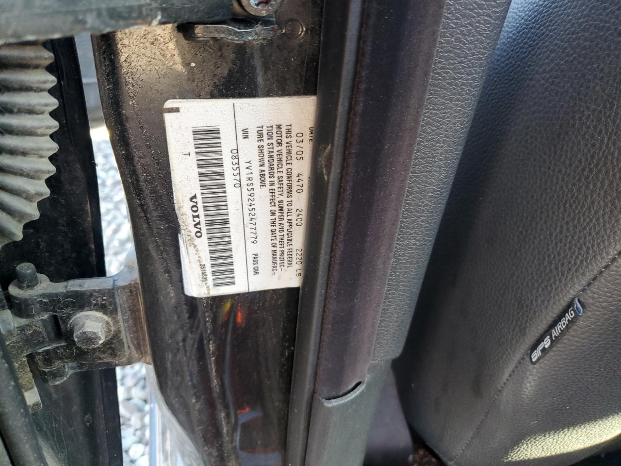 2005 Volvo S60 2.5T VIN: YV1RS592452477779 Lot: 82005425