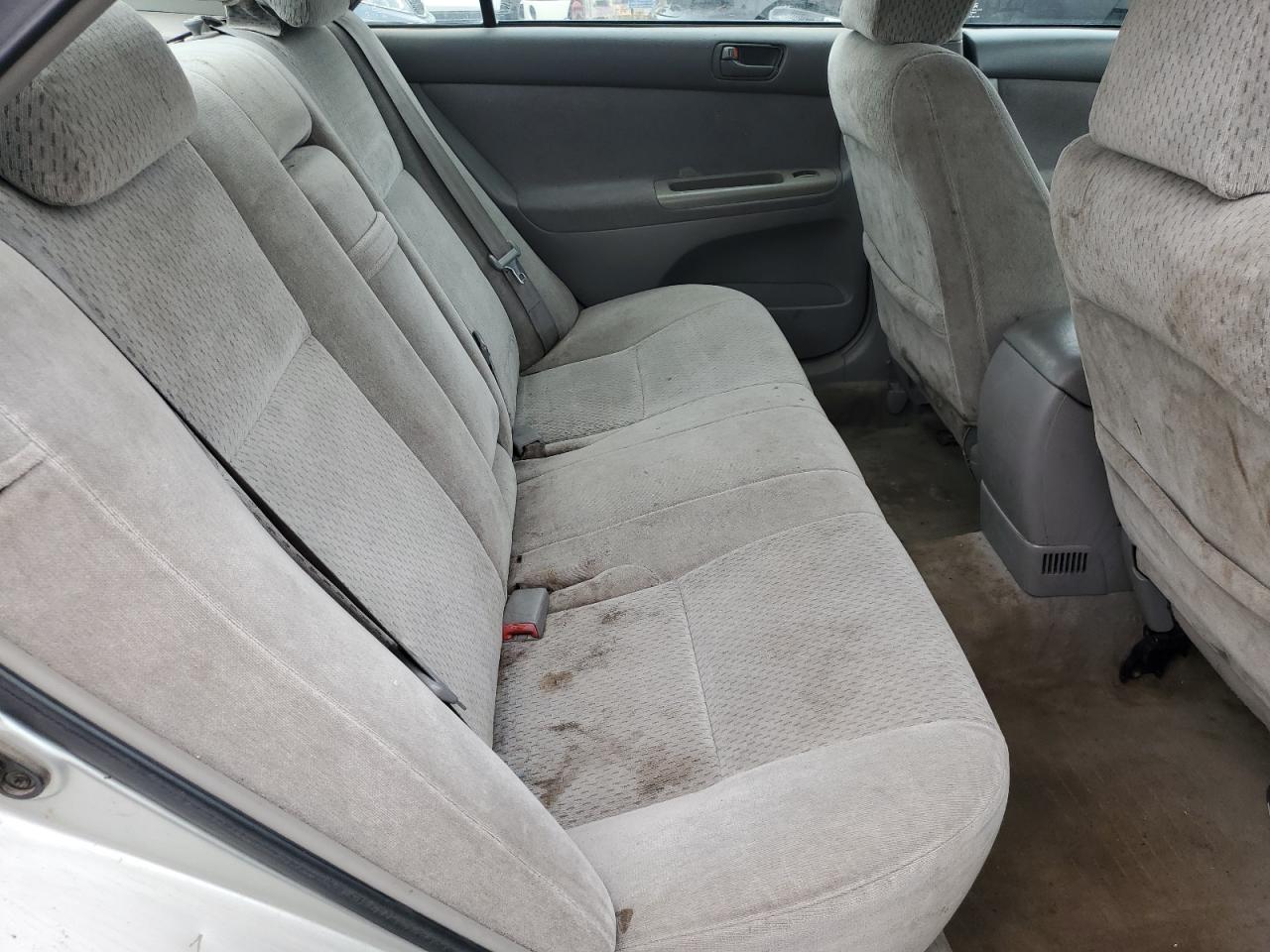 2003 Toyota Camry Le VIN: 4T1BE32K83U772569 Lot: 87109465