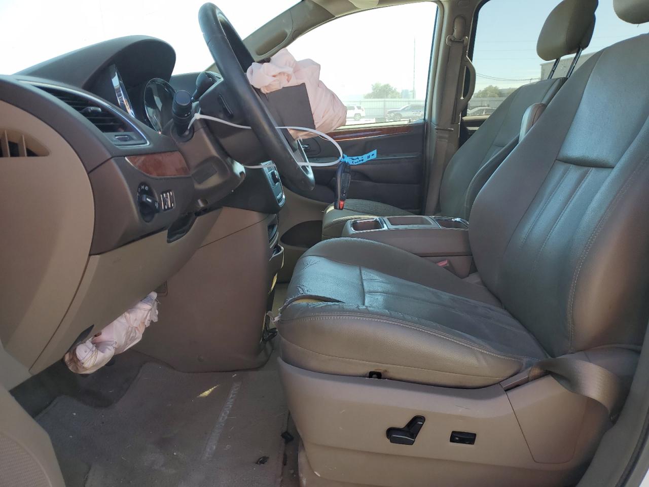 2016 Chrysler Town & Country Touring VIN: 2C4RC1BG7GR301265 Lot: 89856455