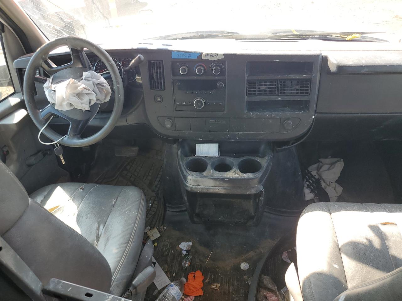 2008 Chevrolet Express 15 VIN: 1GCFG15X981198925 Lot: 81922715