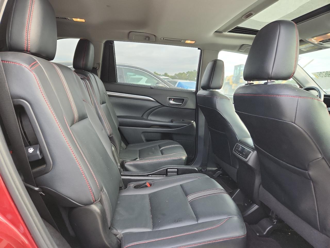 2019 Toyota Highlander Se VIN: 5TDKZRFHXKS319468 Lot: 84559625