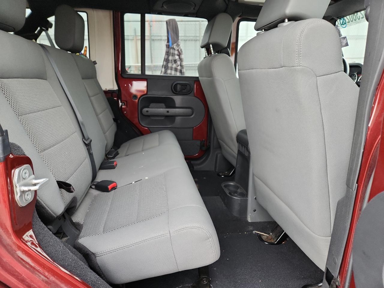 2008 Jeep Wrangler Unlimited Sahara VIN: 1J8GA59198L538378 Lot: 82360285