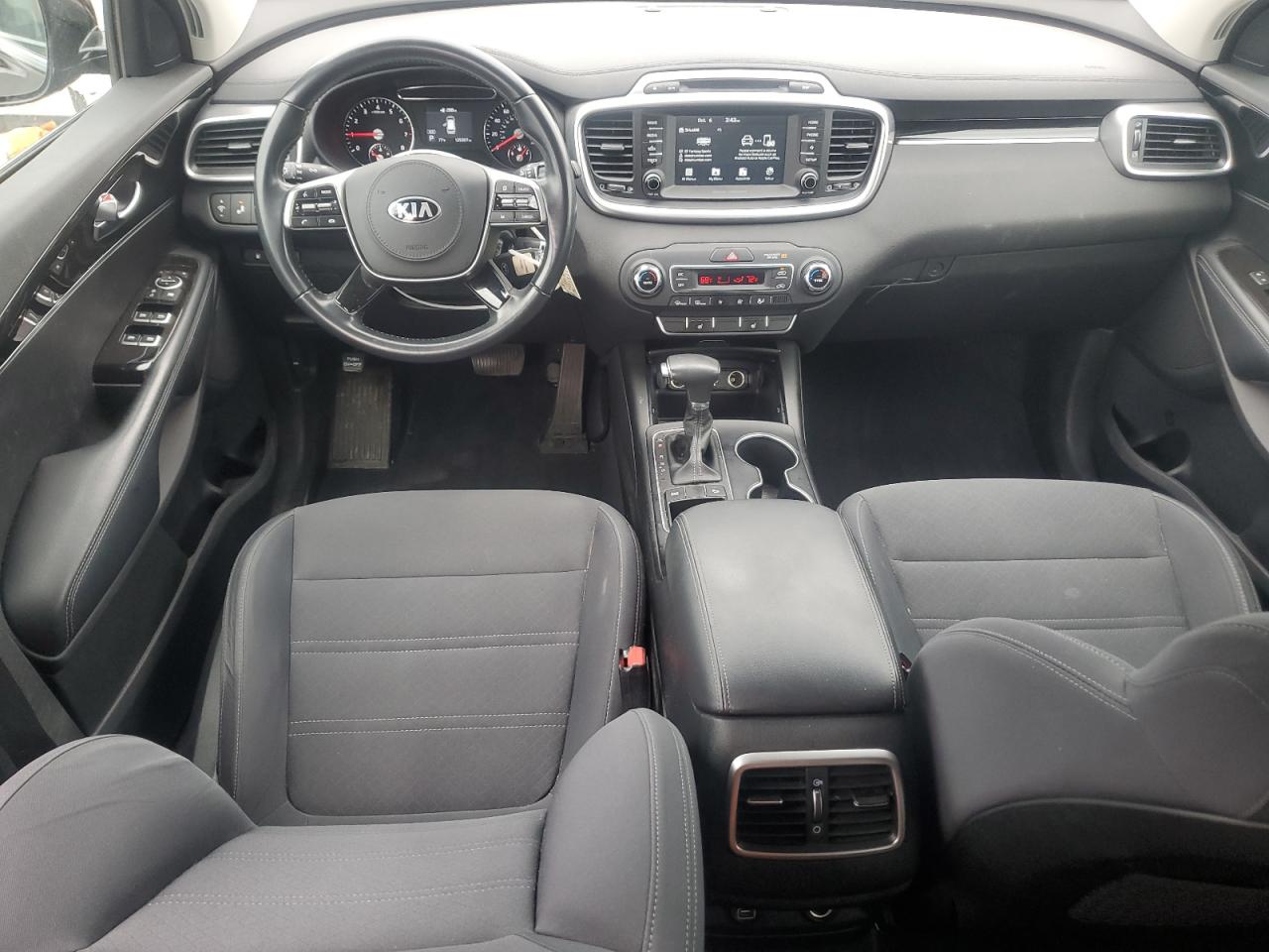 2019 Kia Sorento L VIN: 5XYPG4A36KG452221 Lot: 85143325