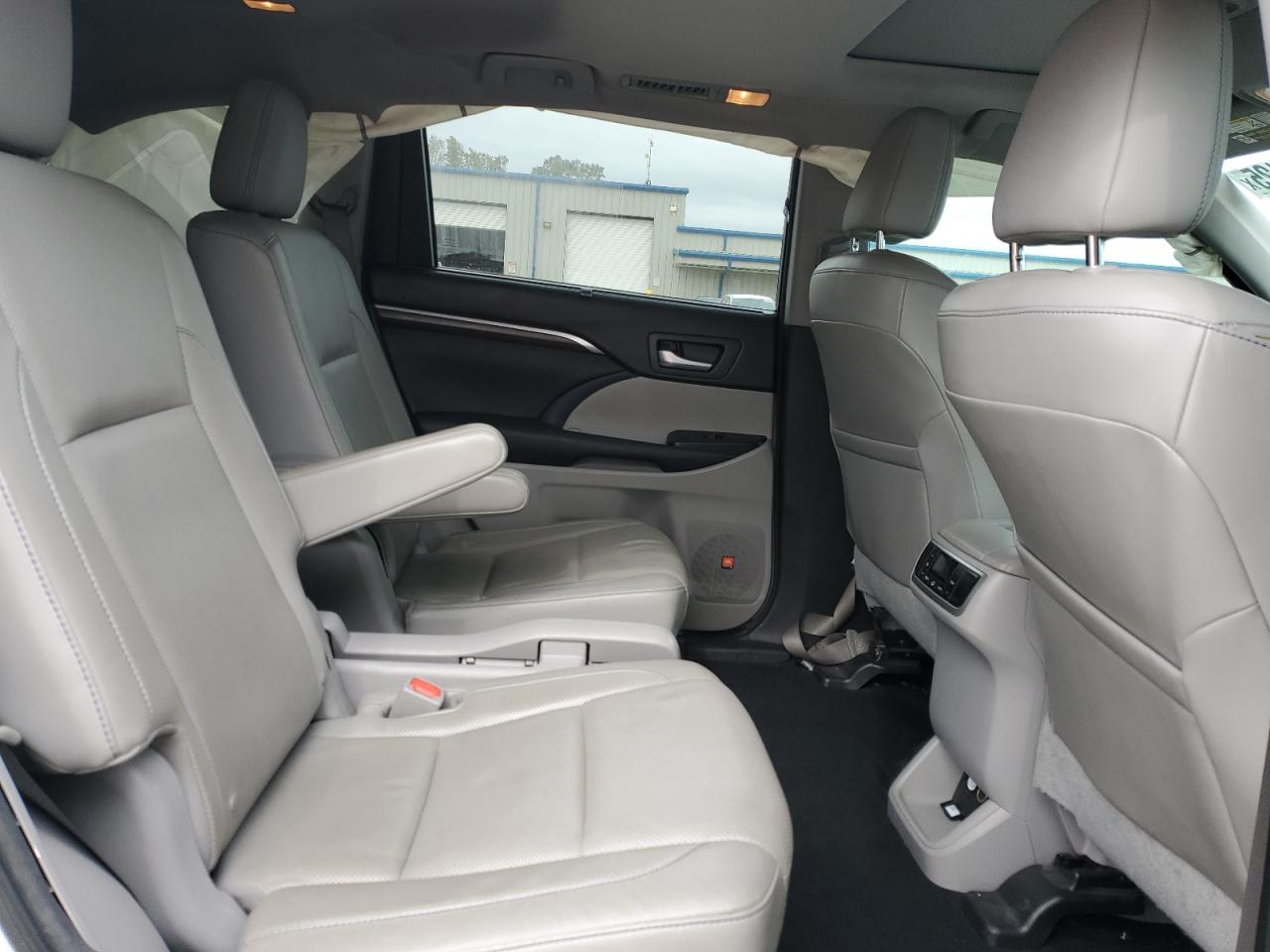 2015 Toyota Highlander Limited VIN: 5TDDKRFH5FS188078 Lot: 85918125