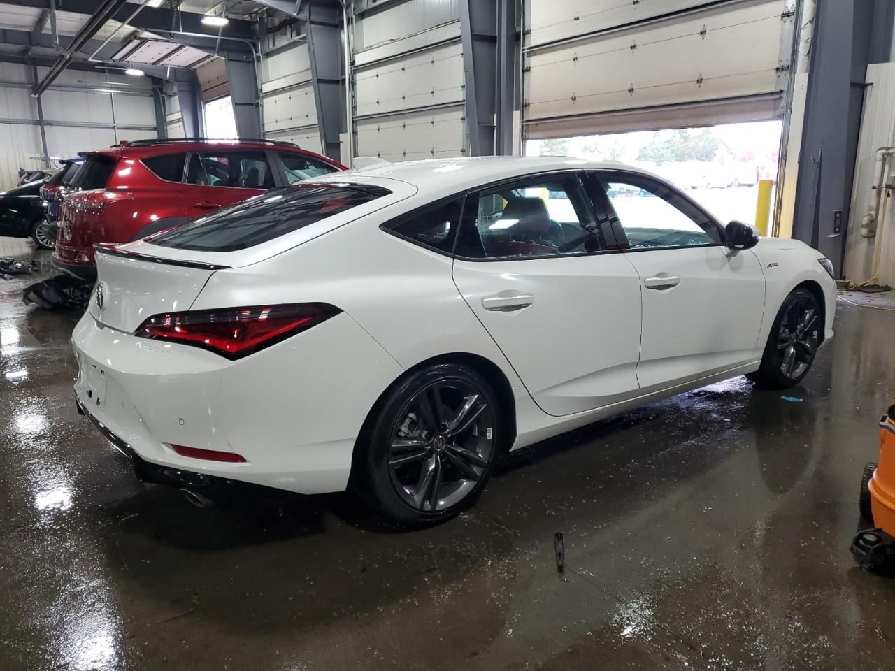 Фото: 19UDE4H62RA009763