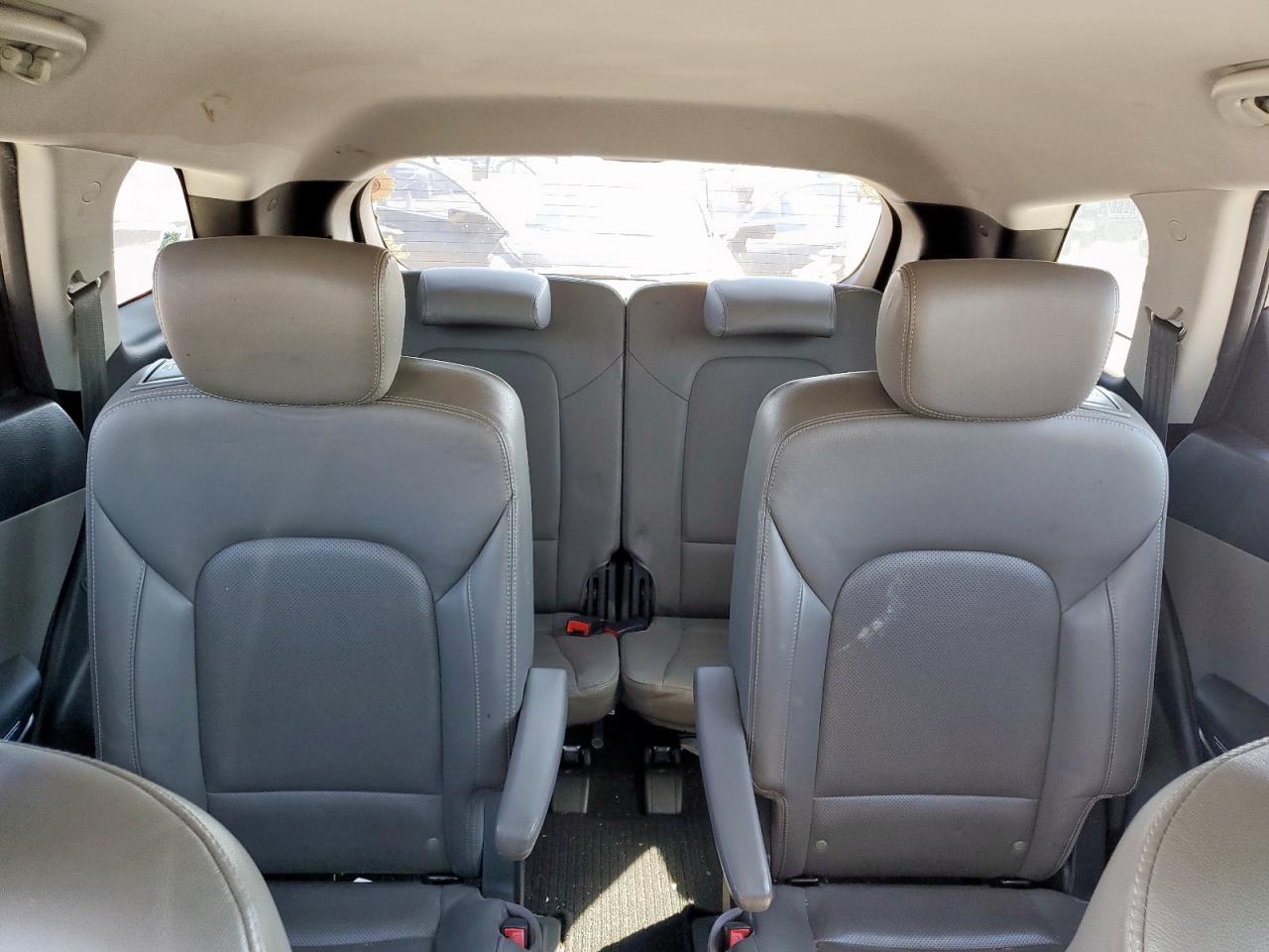 2017 Hyundai Santa Fe Se VIN: KM8SN4HF1HU241107 Lot: 85903315