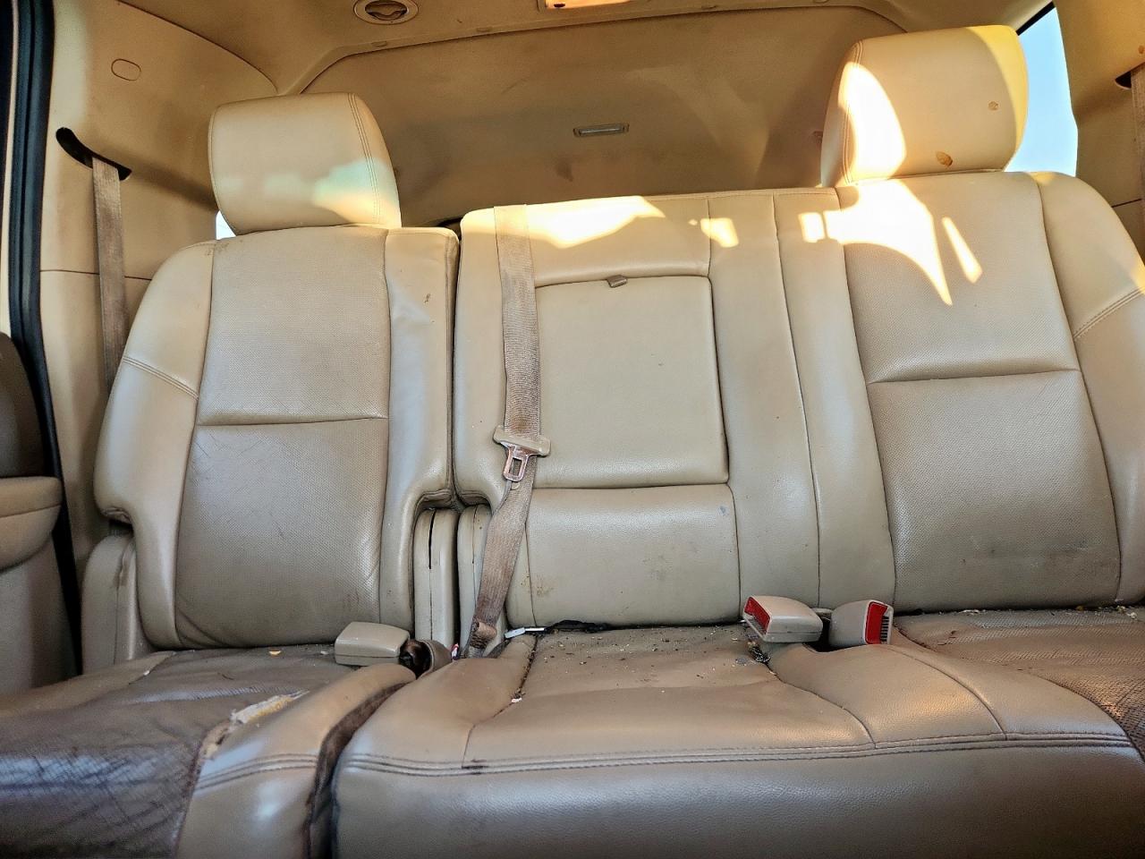 2011 GMC Yukon Xl C1500 Slt VIN: 1GKS1KE01BR354493 Lot: 82407645