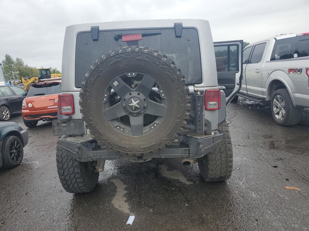 2014 Jeep Wrangler Unlimited Sahara VIN: 1C4BJWEG5EL144664 Lot: 84226825