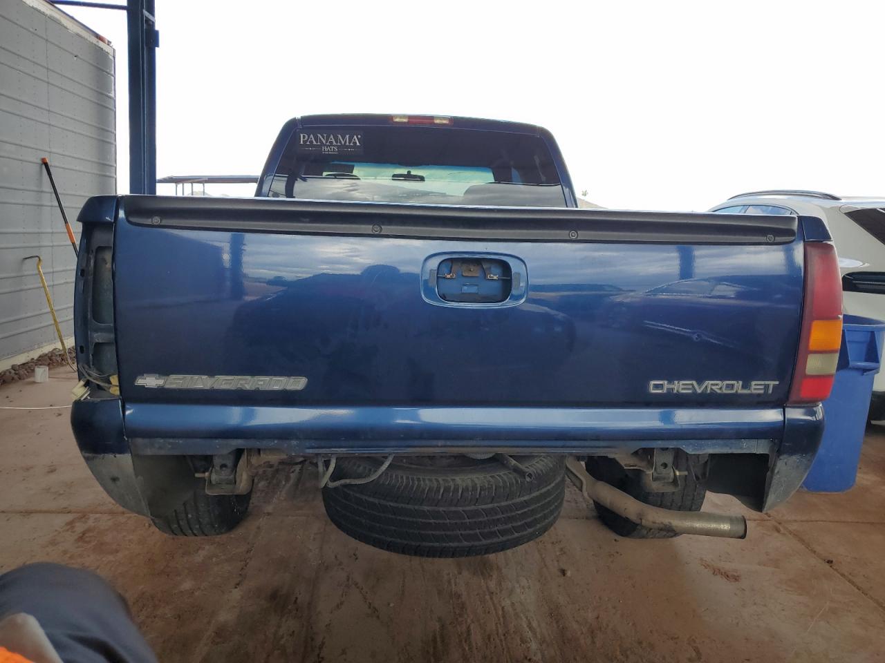 2002 Chevrolet Silverado C1500 VIN: 2GCEC19V821368757 Lot: 82402475