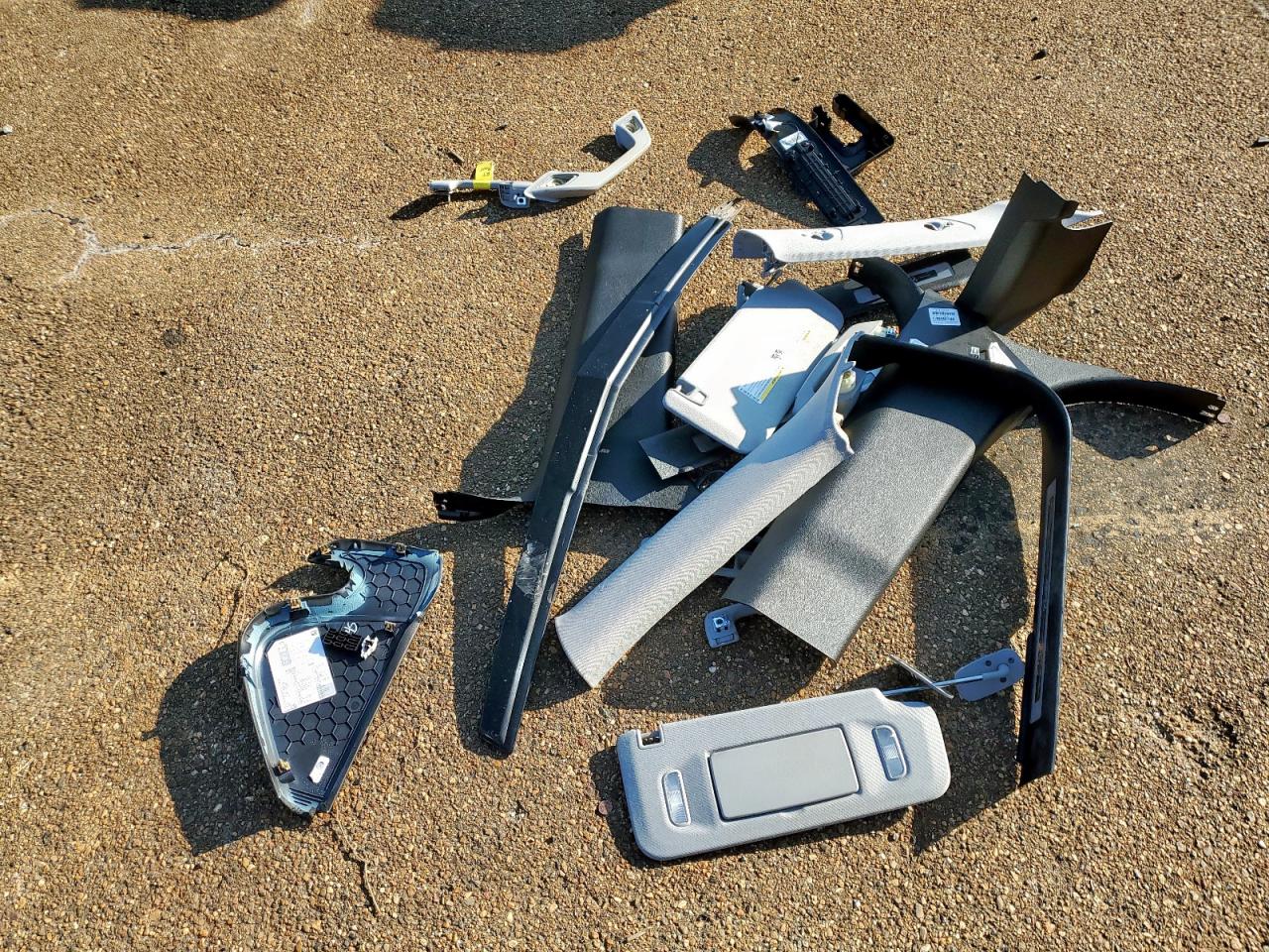 2018 Cadillac Escalade Luxury VIN: 1GYS3BKJ6JR373990 Lot: 82245145