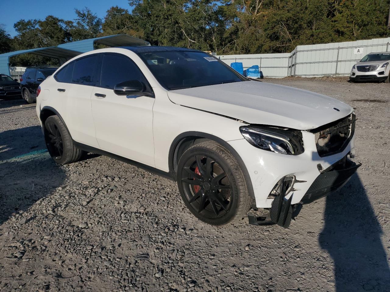 Фото: WDC0J6EB1KF644899