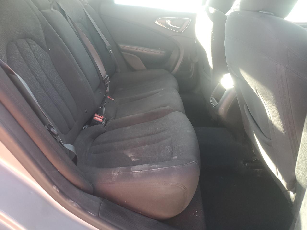 2015 Chrysler 200 Limited VIN: 1C3CCCAB2FN580714 Lot: 90383155