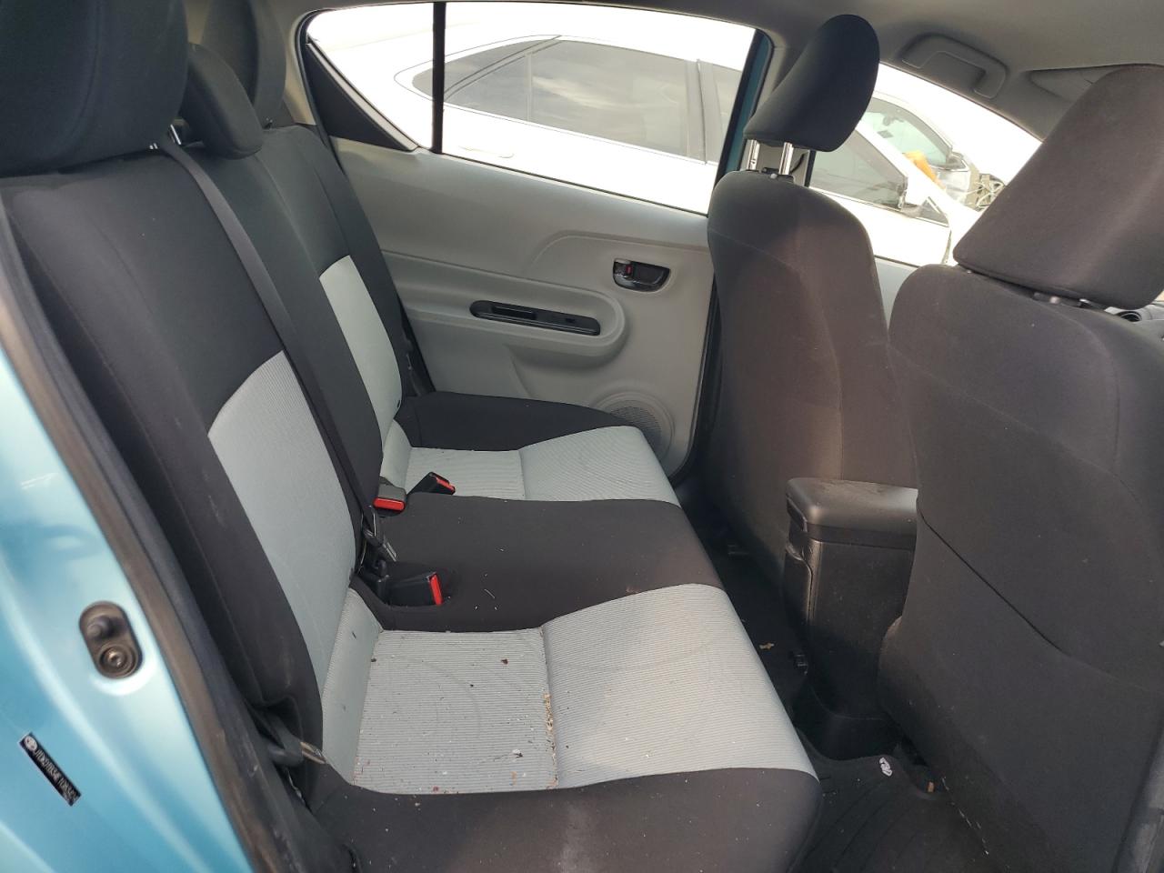 2014 Toyota Prius C VIN: JTDKDTB34E1083424 Lot: 90085915