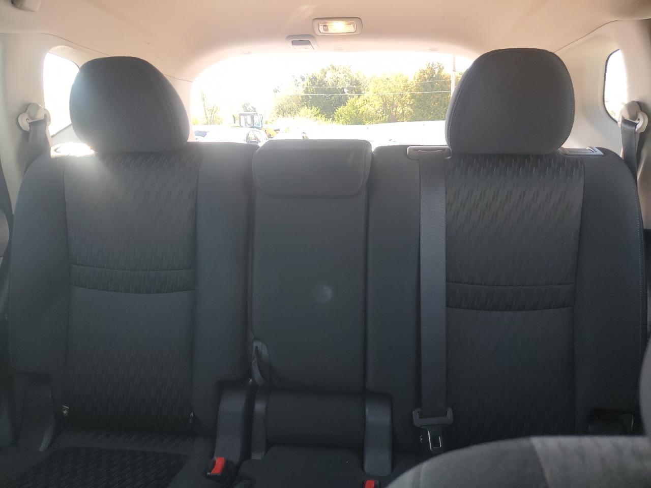 2018 Nissan Rogue S VIN: KNMAT2MT8JP568081 Lot: 82254735