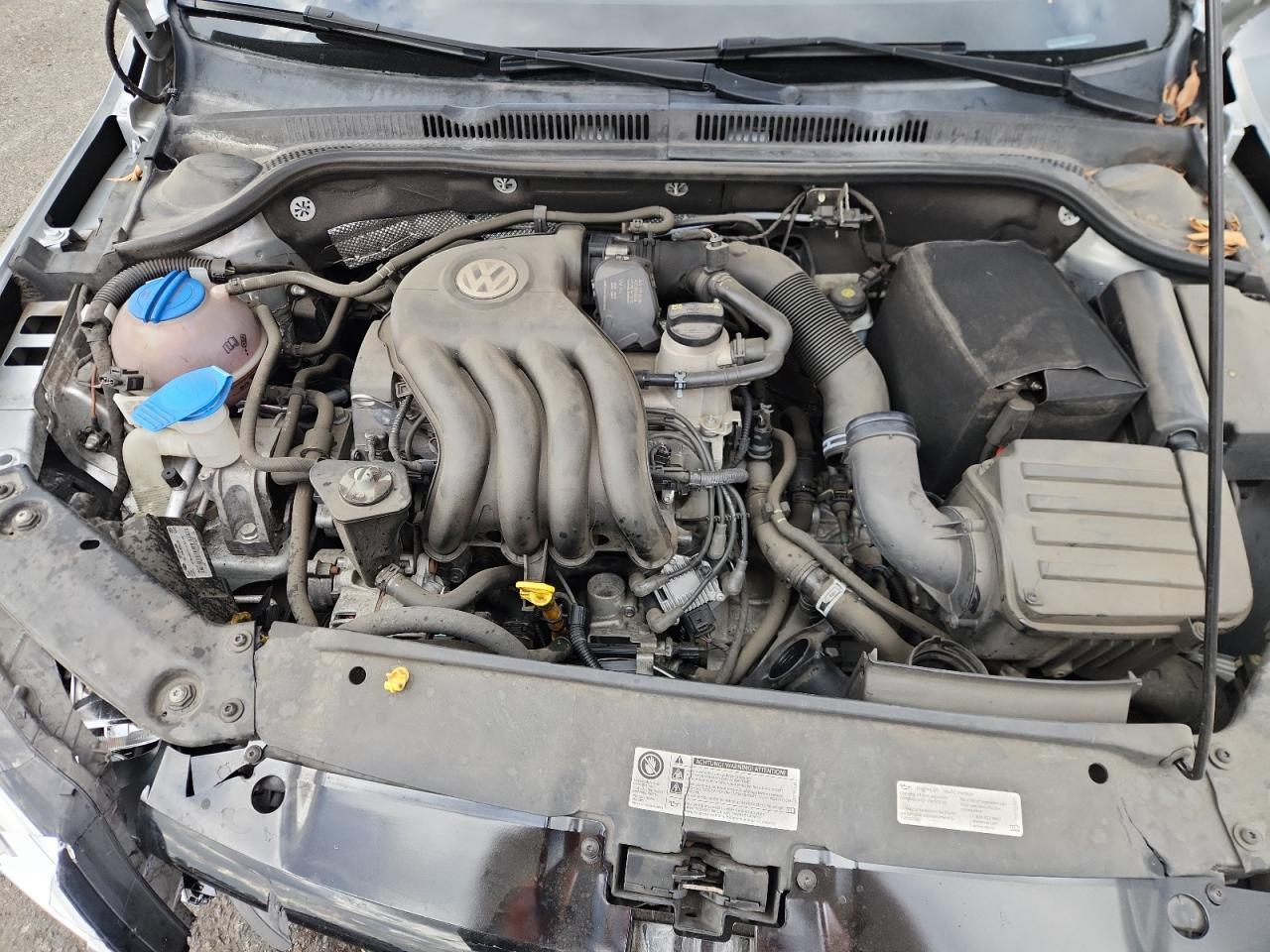 2015 Volkswagen Jetta Base VIN: 3VW2K7AJ8FM228883 Lot: 85013215