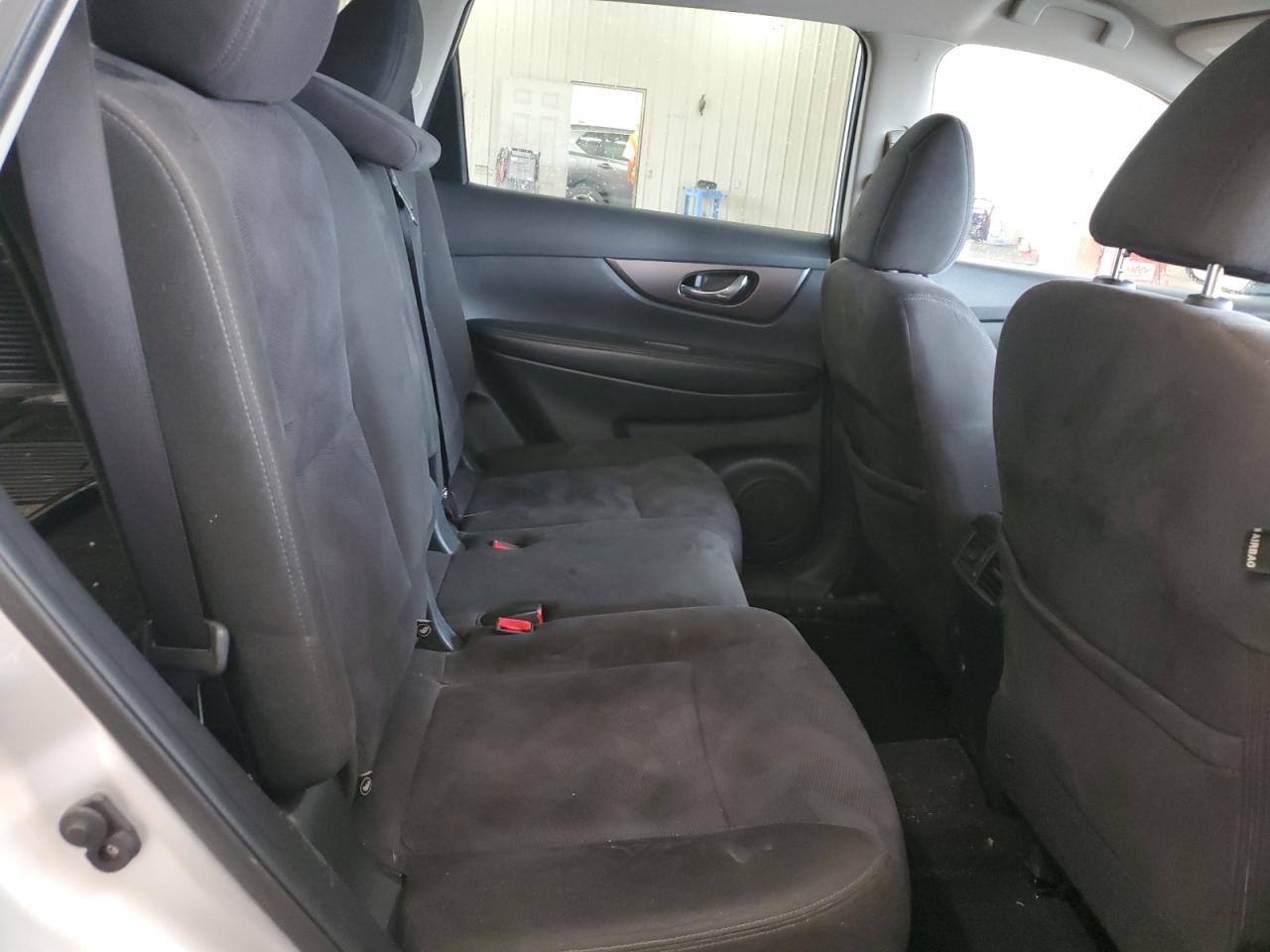 2015 Nissan Rogue S VIN: KNMAT2MV2FP569560 Lot: 82155095