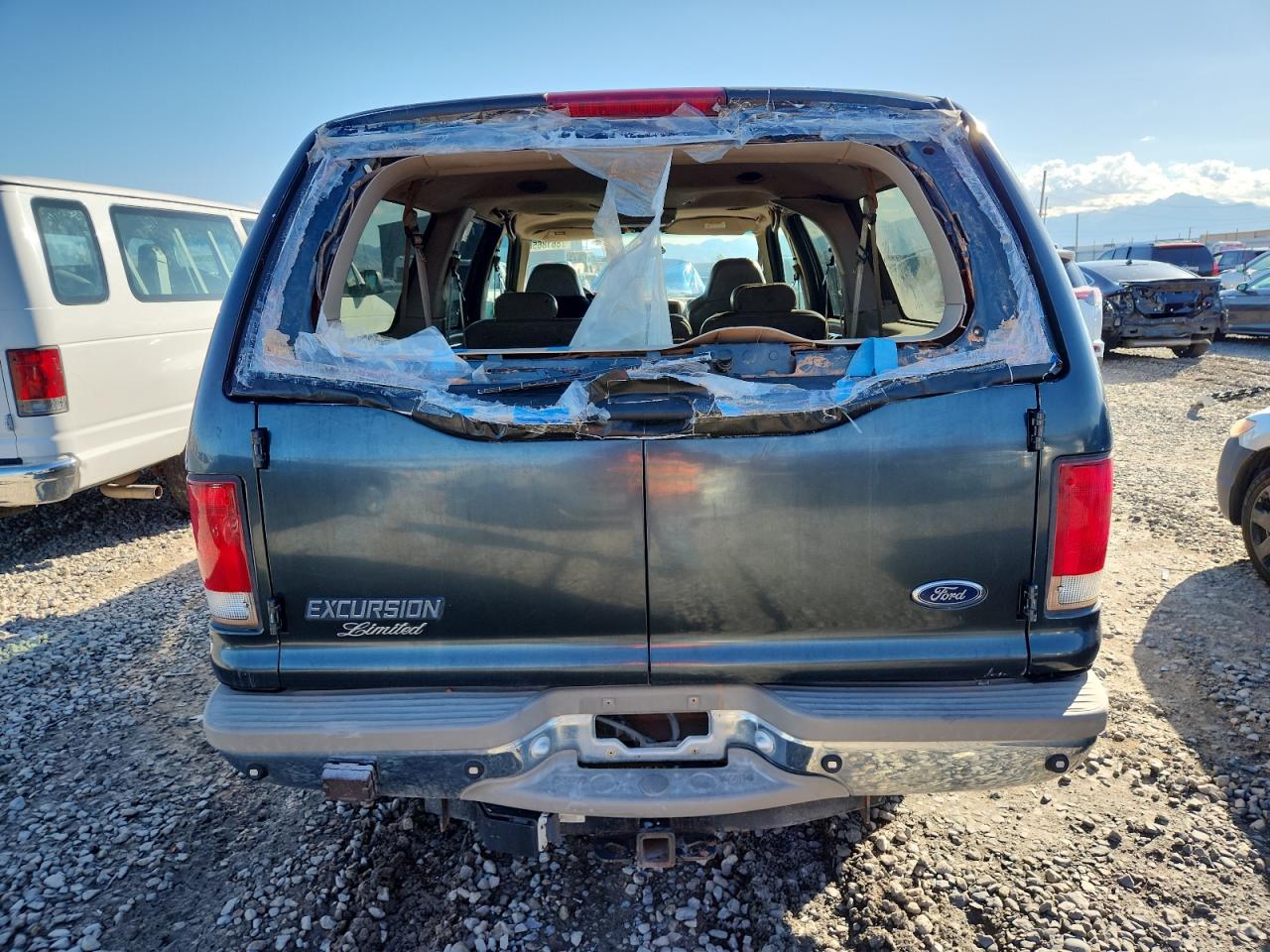 2000 Ford Excursion Limited VIN: 1FMNU42SXYEE50636 Lot: 86186505