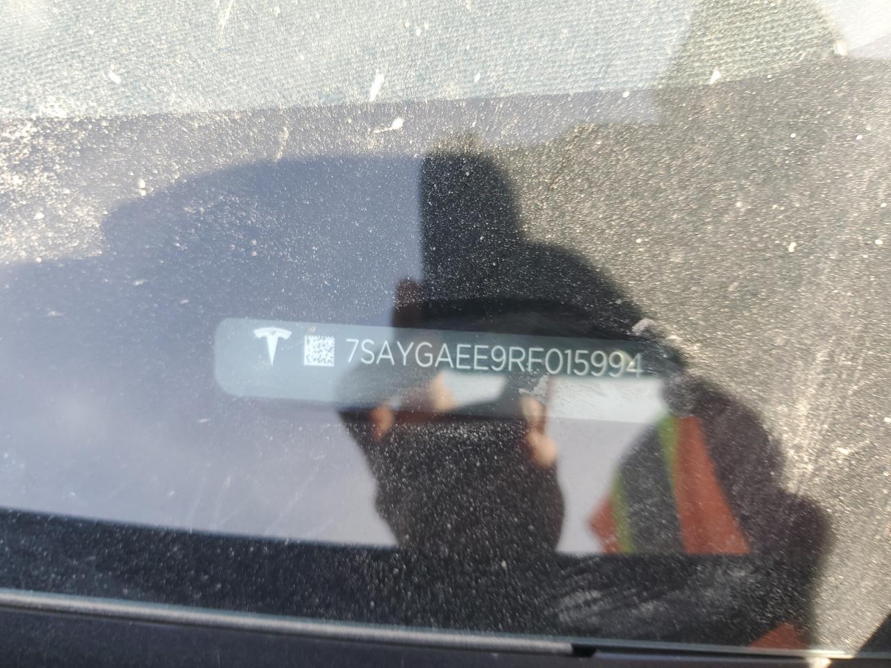 2024 Tesla Model Y VIN: 7SAYGAEE9RF015994 Lot: 84783825